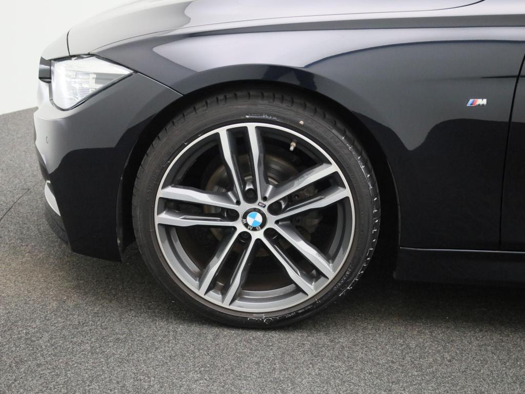 BMW 3-serie 320i m sport edition | automaat | sportonderstel | lmv | schuif
