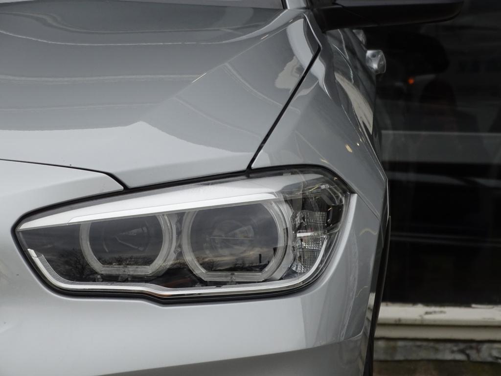 BMW 1 Serie 118i corporate lease essential automaat | led | navi