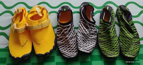 Nieuwe (3paar = €10) - Heren waterschoenen zwemmen strand(43/44)