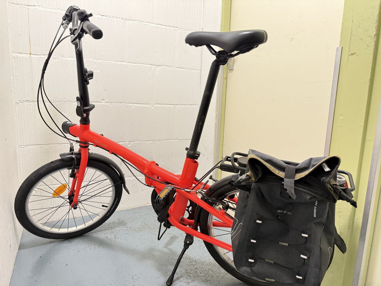 In nieuwe staat 2 vouwfietsen merk B-twin 500