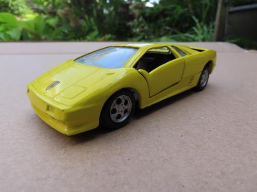 Metalen auto 8