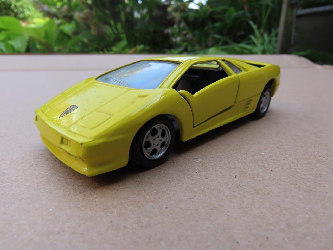 Metalen auto 8