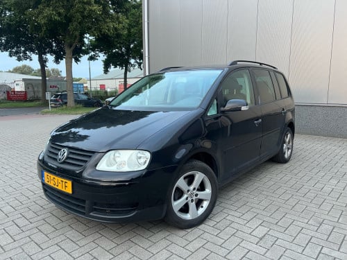 Volkswagen Touran 1.6-16V FSI Jaar Apk