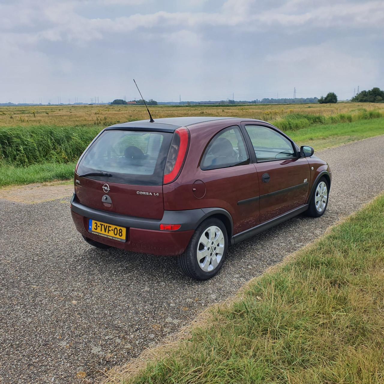 Opel Corsa 1.4 16V Sport