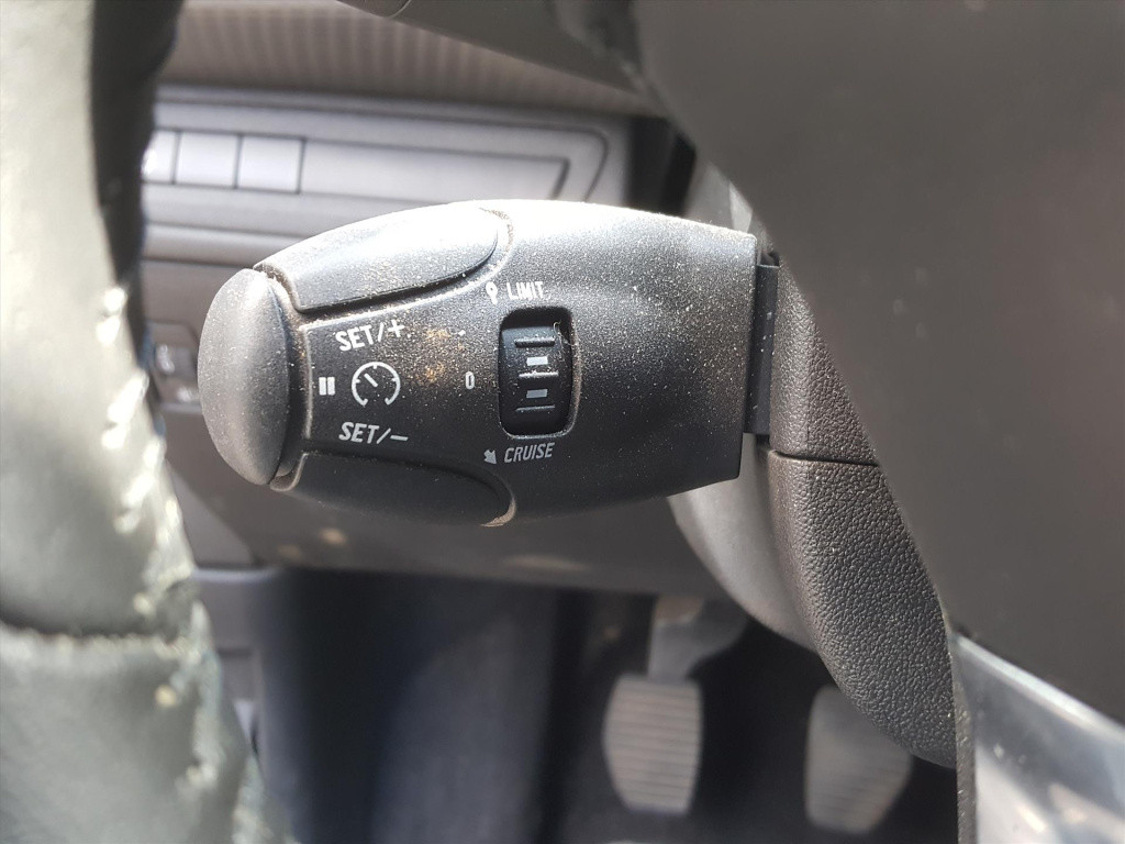 Peugeot 2008 1.2 puretech 82pk s&s style navigatie | airco | cruise control