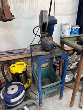 Metaal afkortzaag 220 volt