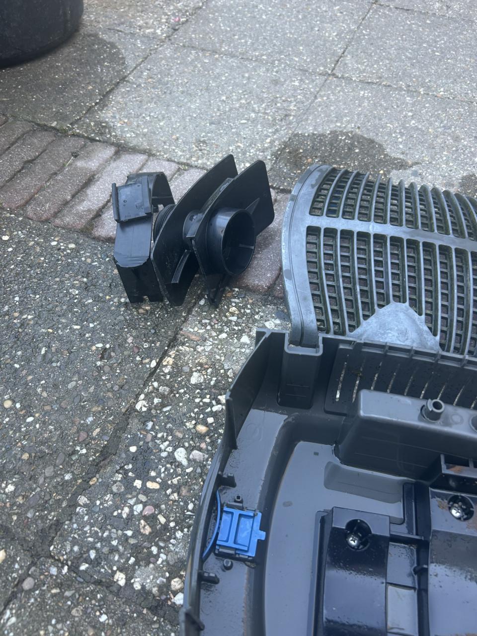 Te koop oase eco primium 8000 sterke en zuinige Vijverpomp