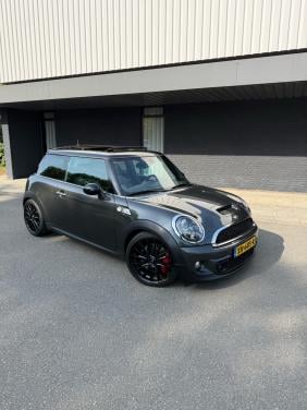 Mini Cooper S R56 - H&K|LEER|PANO|NAVI|JCW