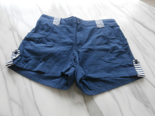 Nieuwe  dames Korte Broek   Maat M  voor  € 5,00