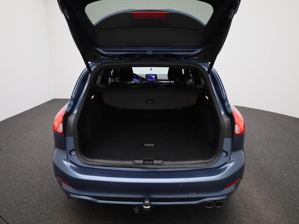 Ford Focus wagon 1.0 ecoboost hybrid st line x business trekhaak - all-weat