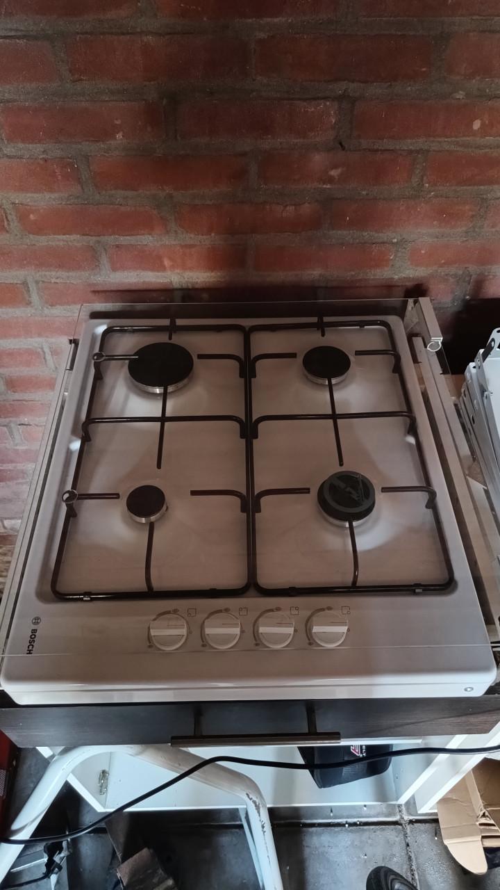 Bosch gaskookplaat 4 pits. Héél mooi !!
