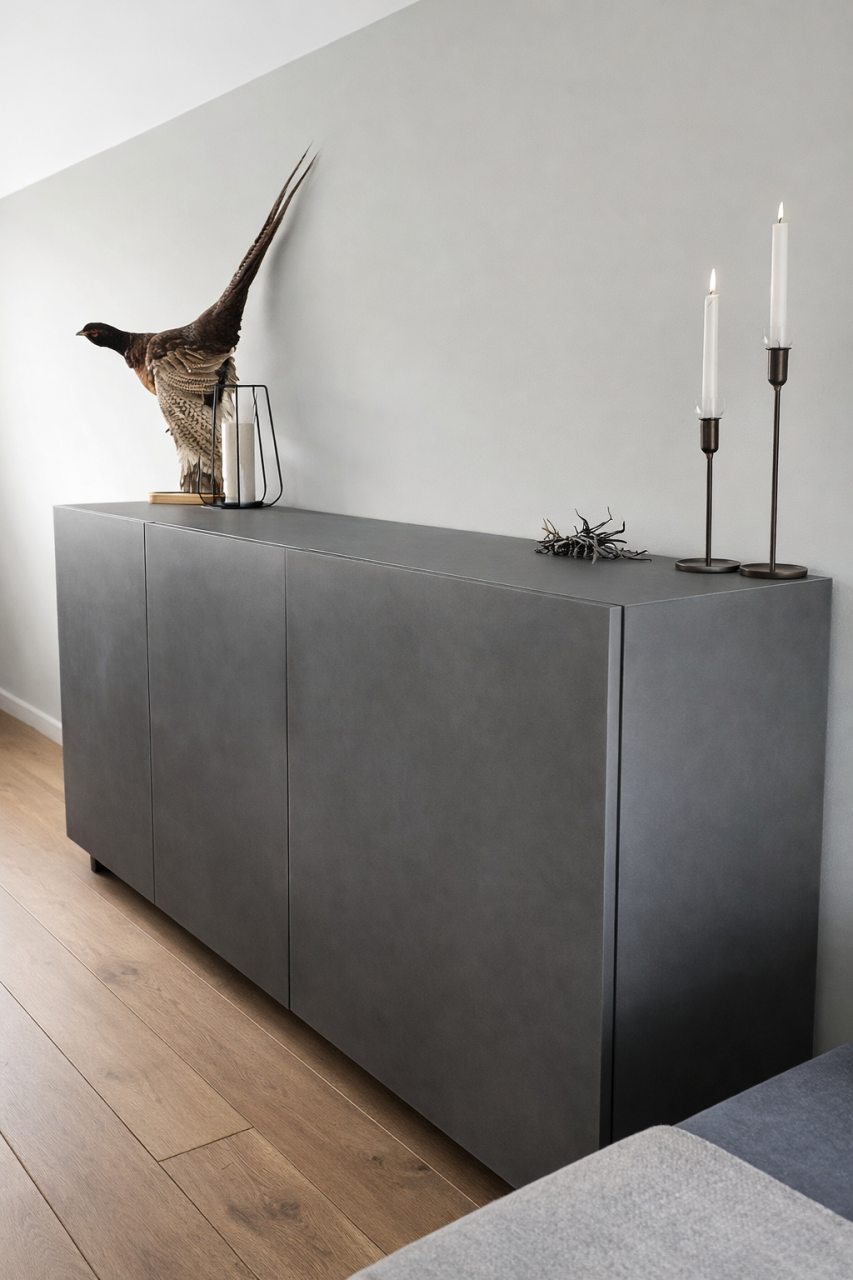 Strak dressoir/kast in