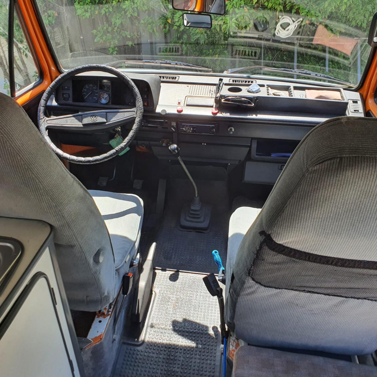 Volkswagen T3 diesel kampeerauto (volledig wegenbelastingvrij)