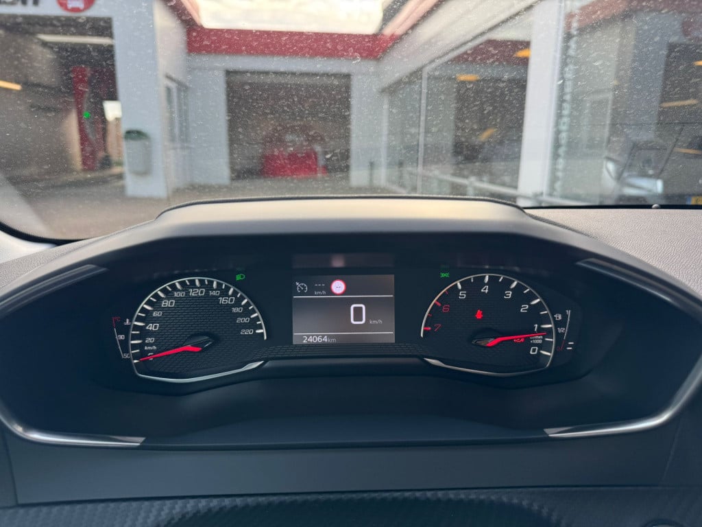 Peugeot 208 1.2 puretech allure