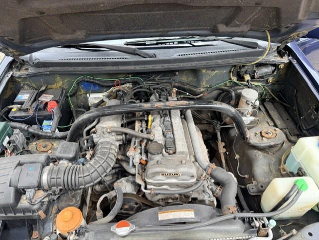 Suzuki Grand Vitara 2.0 metal top