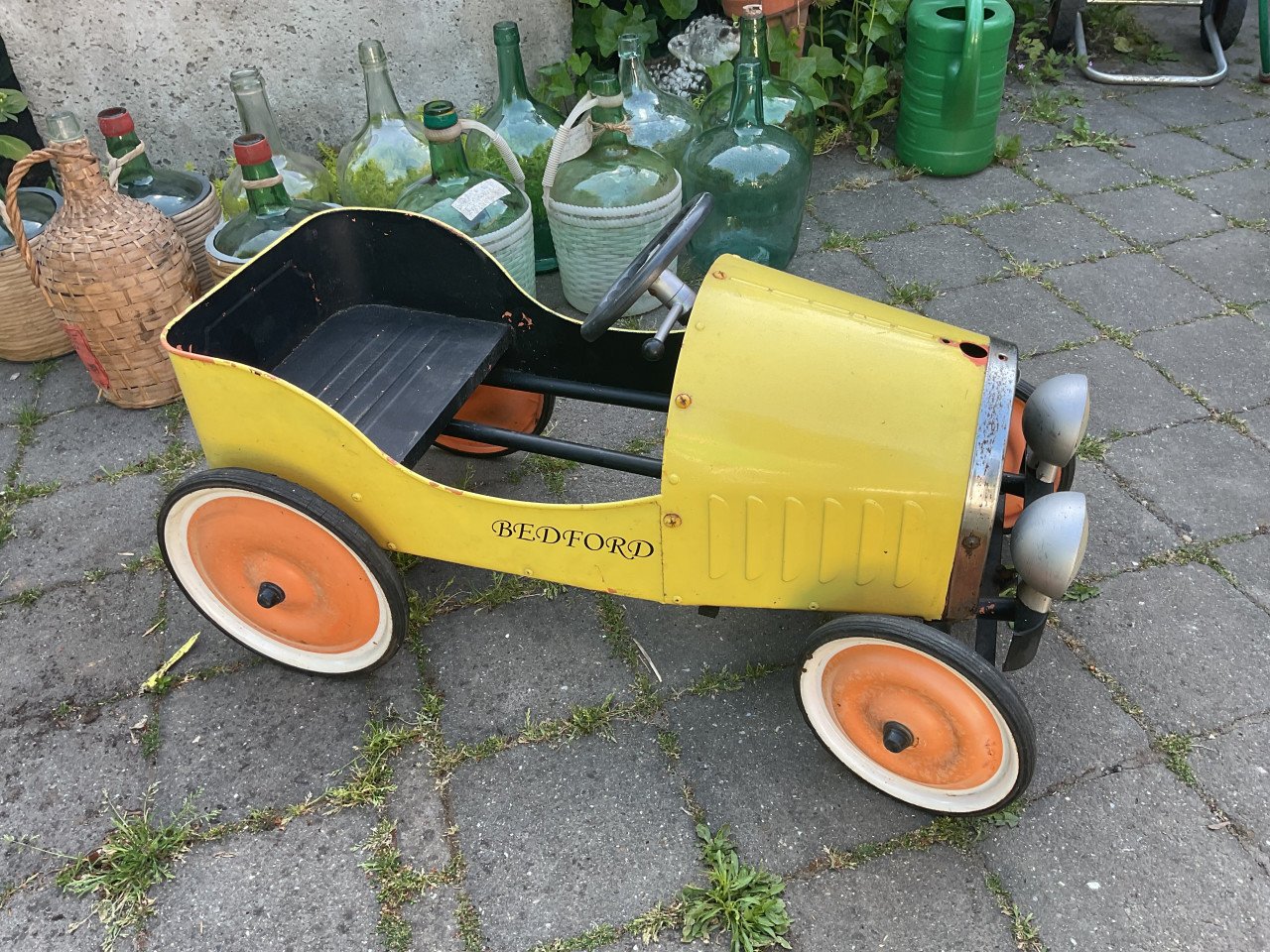Metalen trapauto ( Bugatti look )