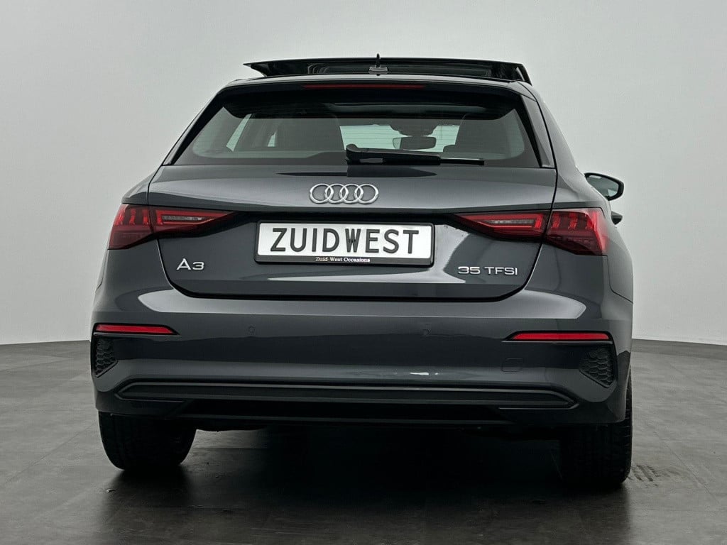 Audi A3 sportback 35 tfsi s-line pano matrix leder carplay