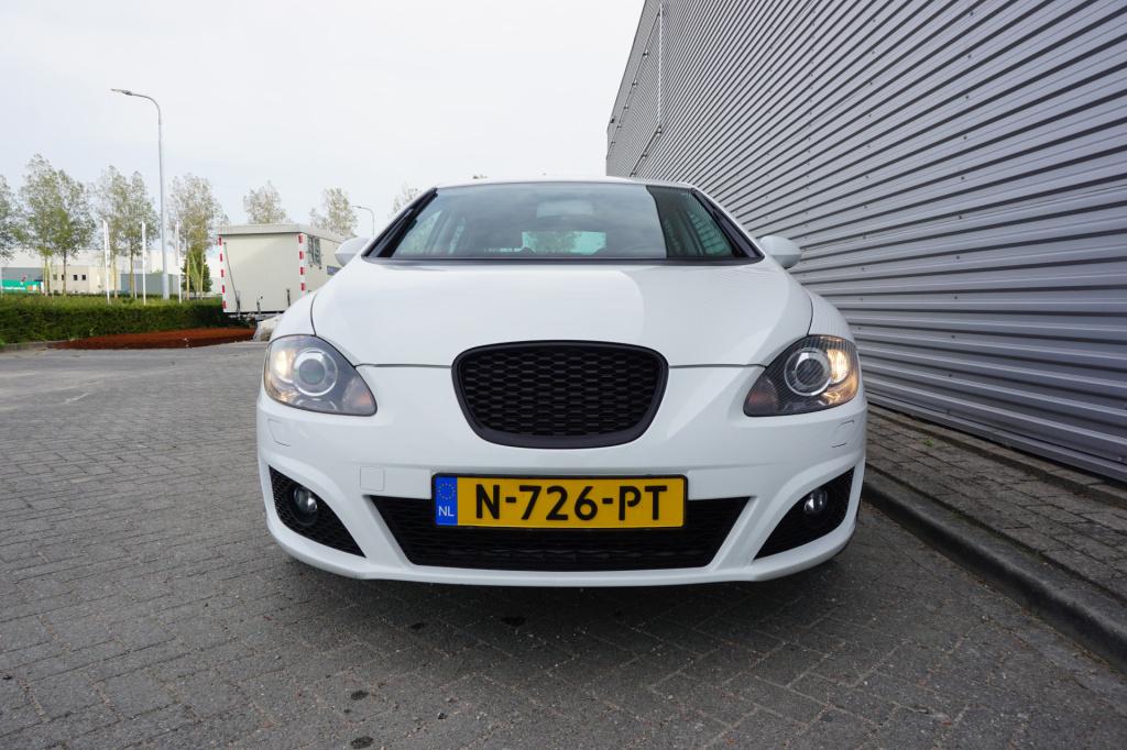 Seat Leon 1.4 tsi reference airco / navi / cruise / camera / stoelverw. / c