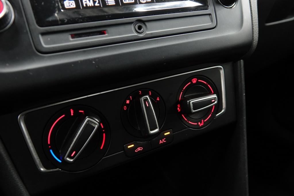 Volkswagen Polo 1.2 tsi highline | cruise | camera | bluetooth |