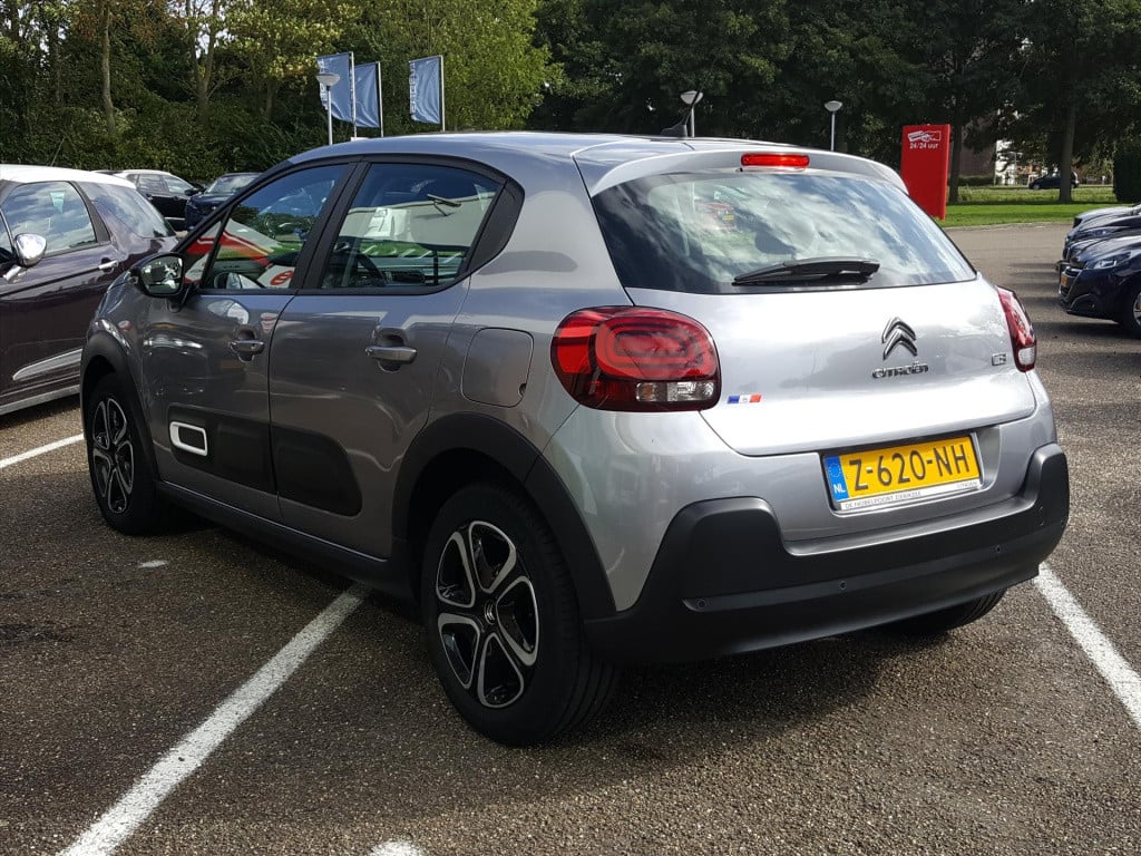Citroen C3 1.2 puretech 83pk s&s plus navigatie | apple carplay & android a