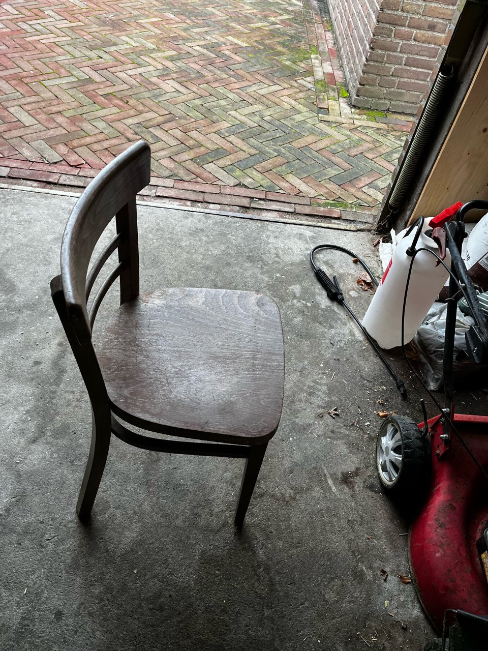 Gratis 4 caféstoelen