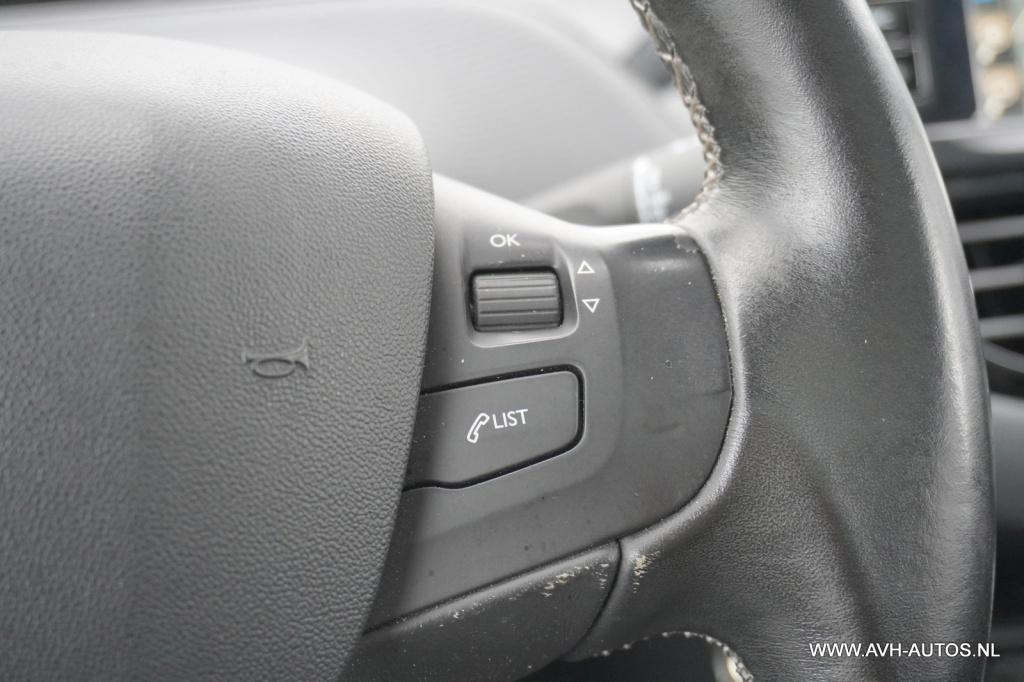 Peugeot 2008 1.2 puretech allure