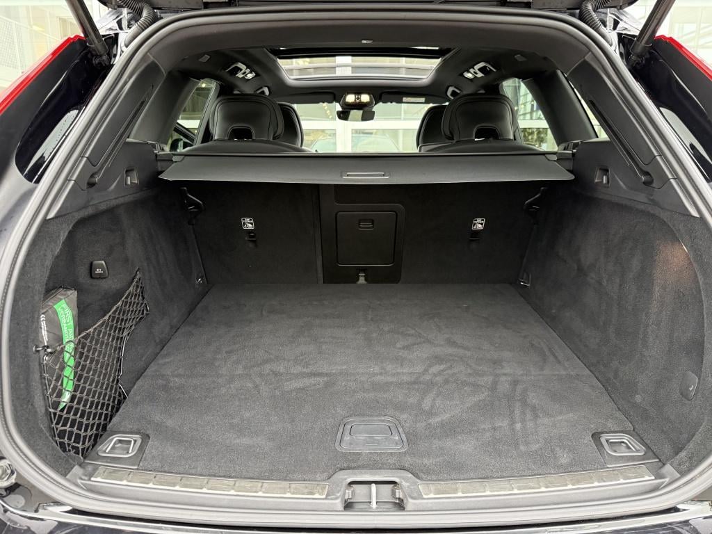 Volvo XC60 t6 398pk recharge black edition| panodak| 360camera| adap.cruise