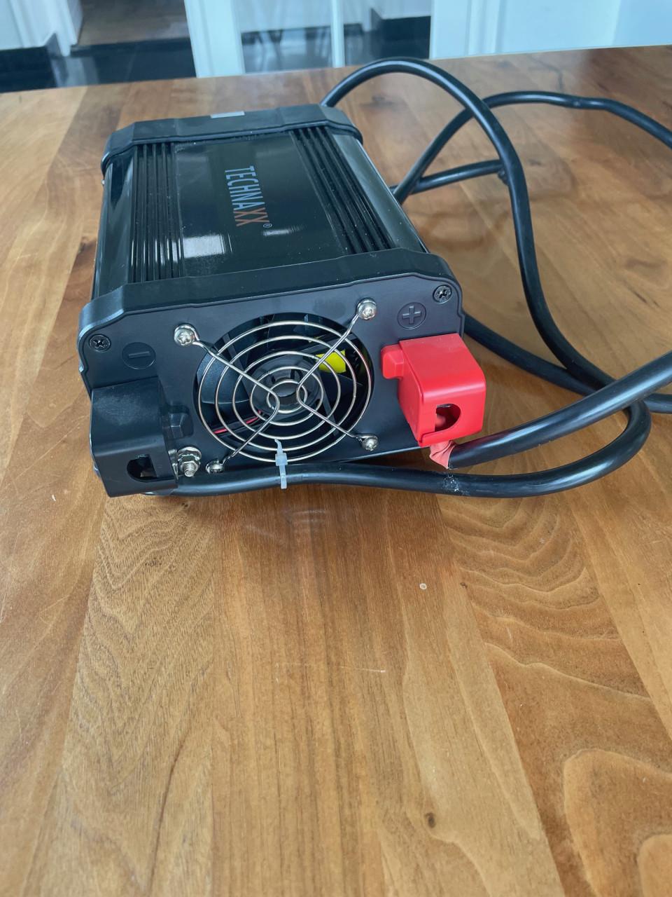 Technaxx TE16 Omvormer  (camper)