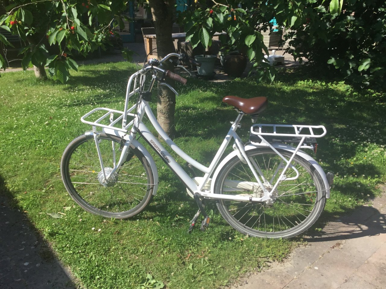 2x E bike Sparta Pick up gereserveerd tot woensdag 12 uur