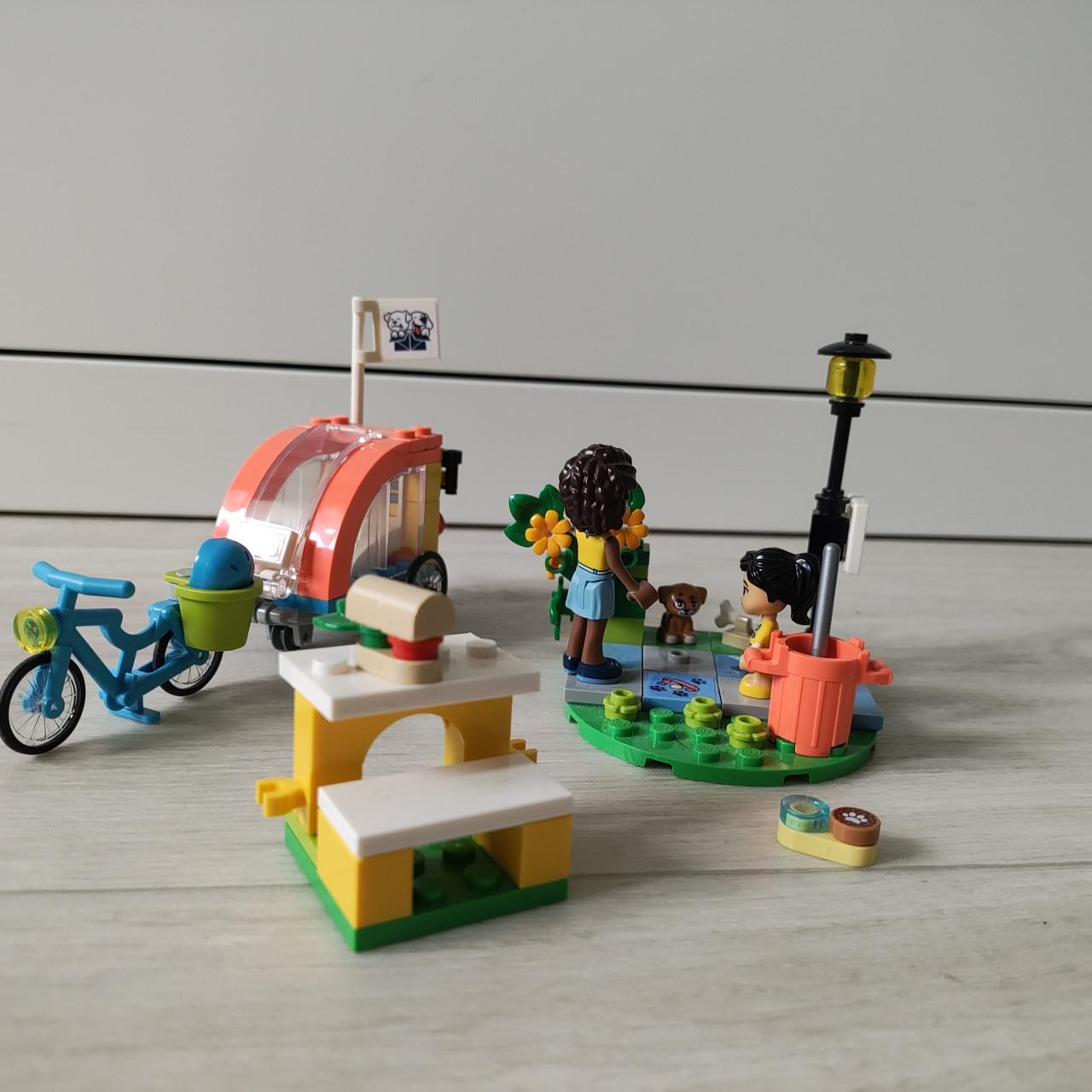 Lego friends honden park met dierenambulance 41738 en 41694.