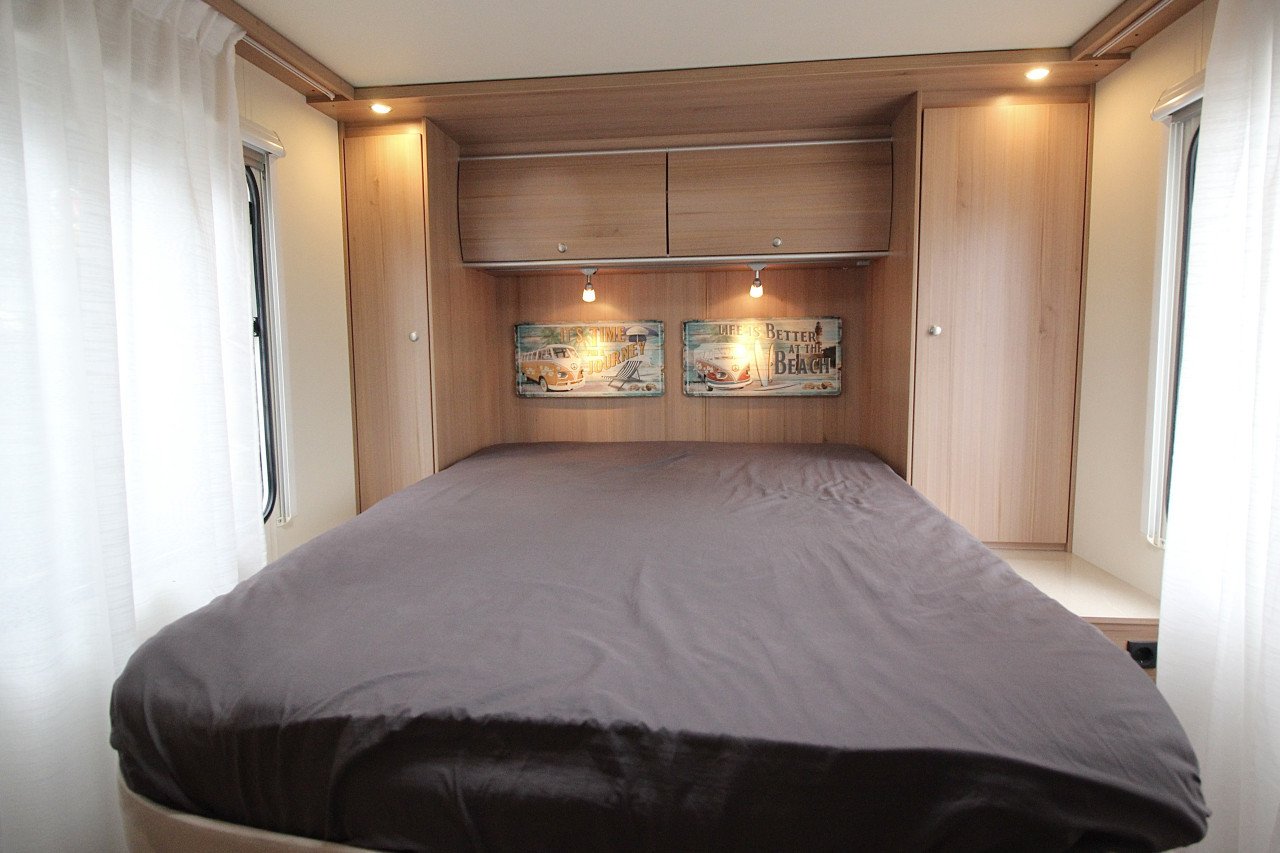 Bürstner Ixeo it 734 (Queensbed+Hefbed, met zeer veel opties!!!)