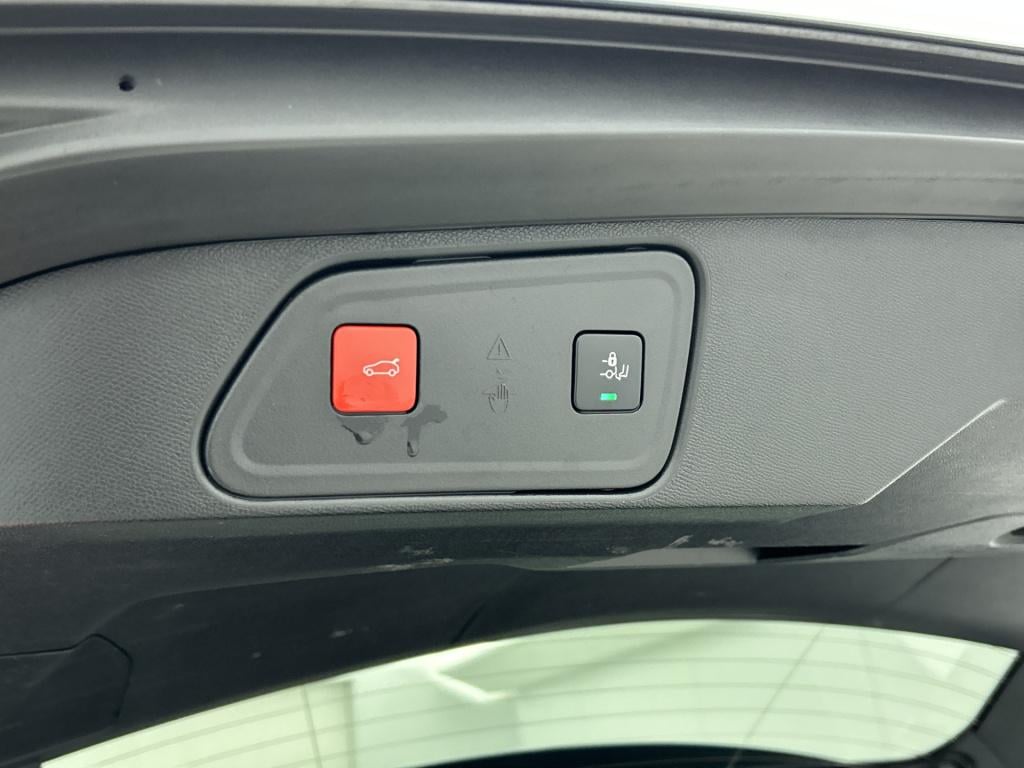 Peugeot 3008 130 pk blue lease allure | rijklaar | trekhaak | elektrische a