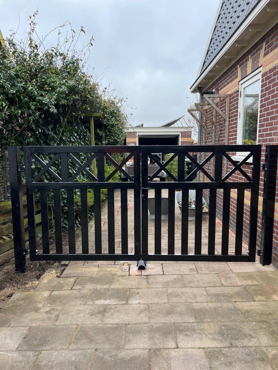 Schuifpoorten - Inrijpoorten en Hekwerken, alles op maat gemaakt.