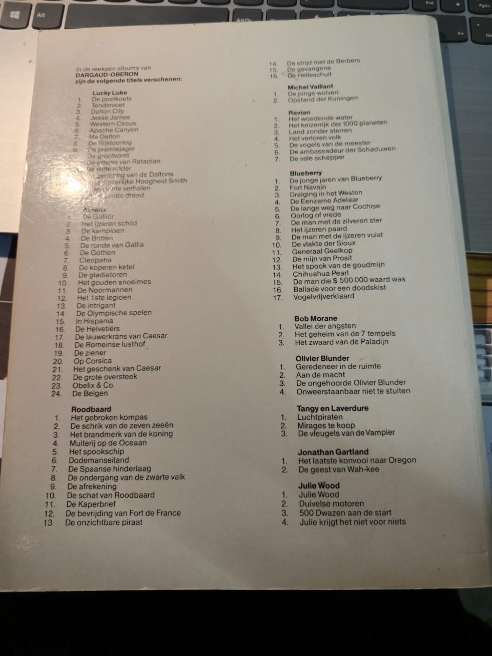 Stripboek: De vleugels van de vampier Een avontuur van Tangy en Laverdure