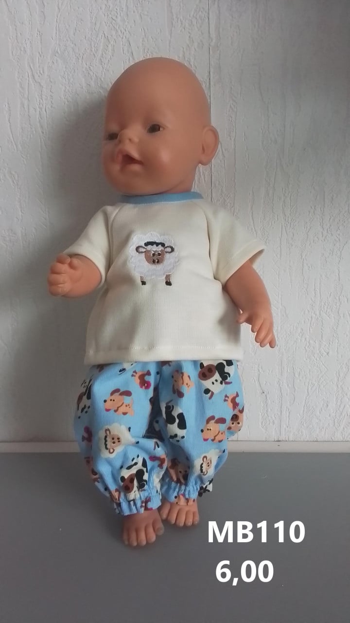 Baby born / babyborn set . Opbrengst KiKa. Poppenkleertjes.