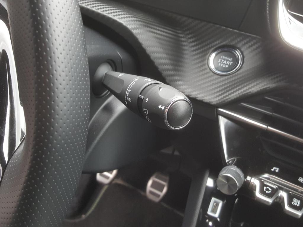 Peugeot 2008 1.2 130pk gt-line apple carplay & android auto | afneembare tr