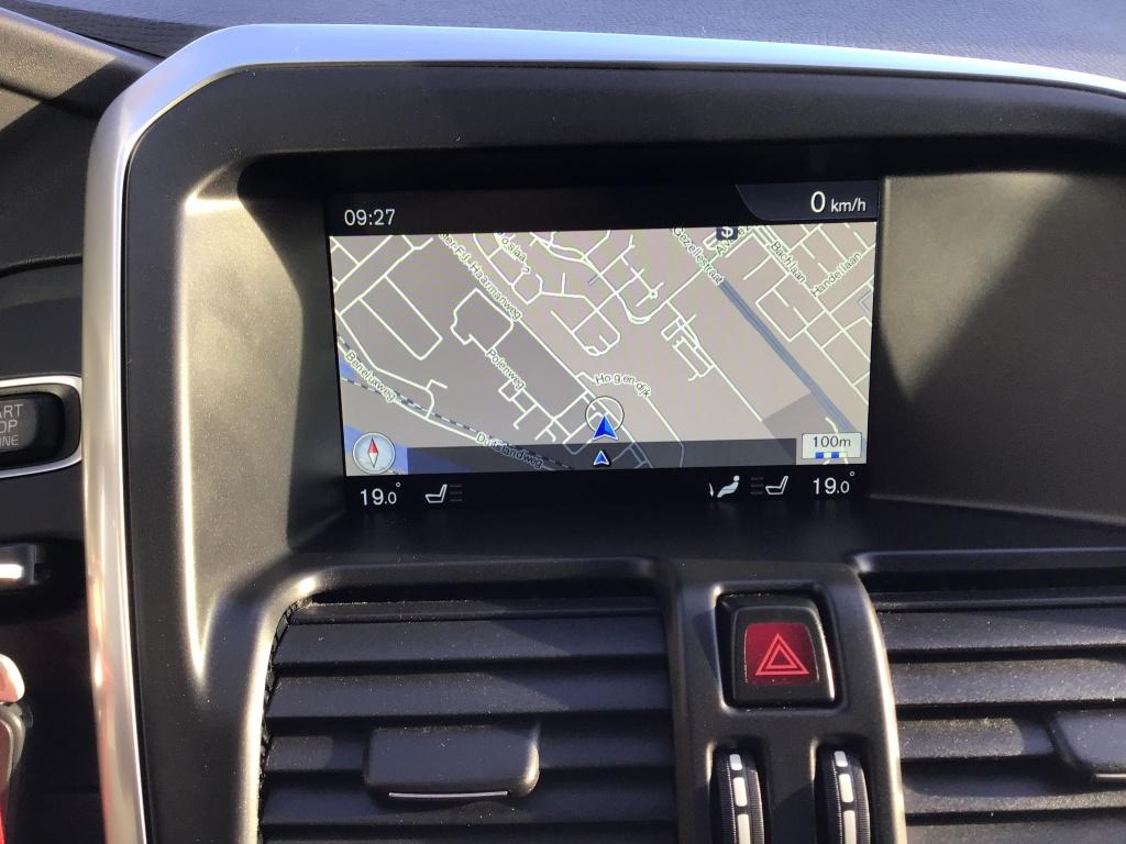 Volvo XC60 2.0 t5 fwd summum