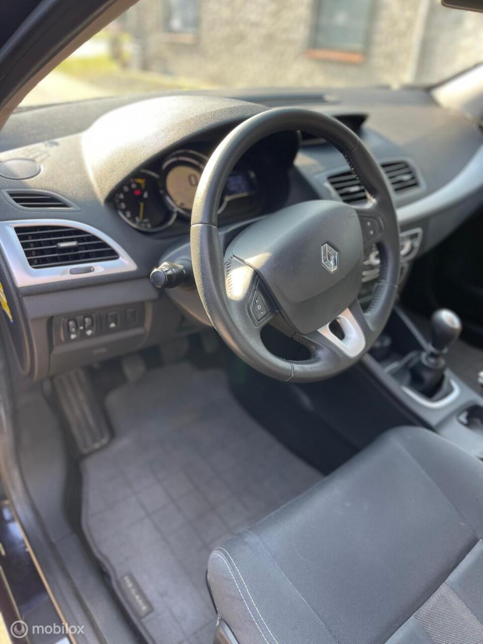 Renault Megane coupé 1.6 in prijs verlaagd