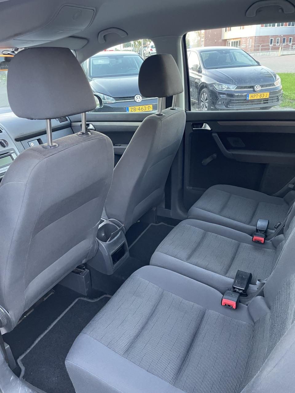 Volkswagen Touran 1.6 75KW 5P 2007 Zwart | 154.525 KM NAP