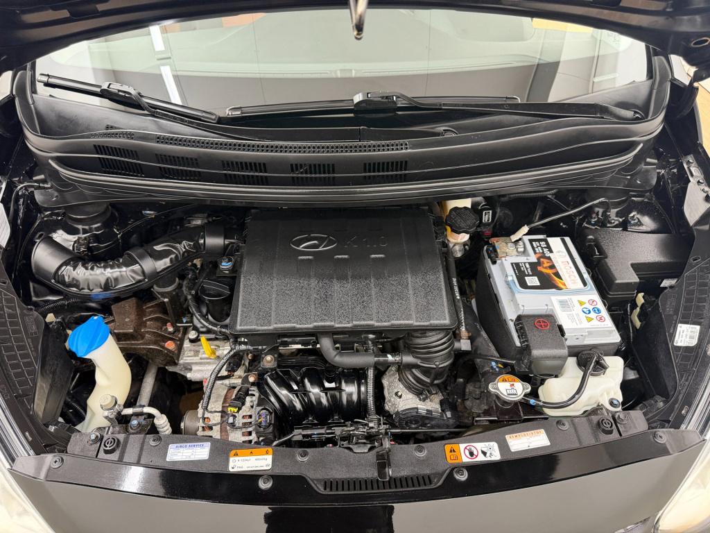 Hyundai I 10 occasion 1.0i i-motion comfort plus | zwart | tweedehands hyun