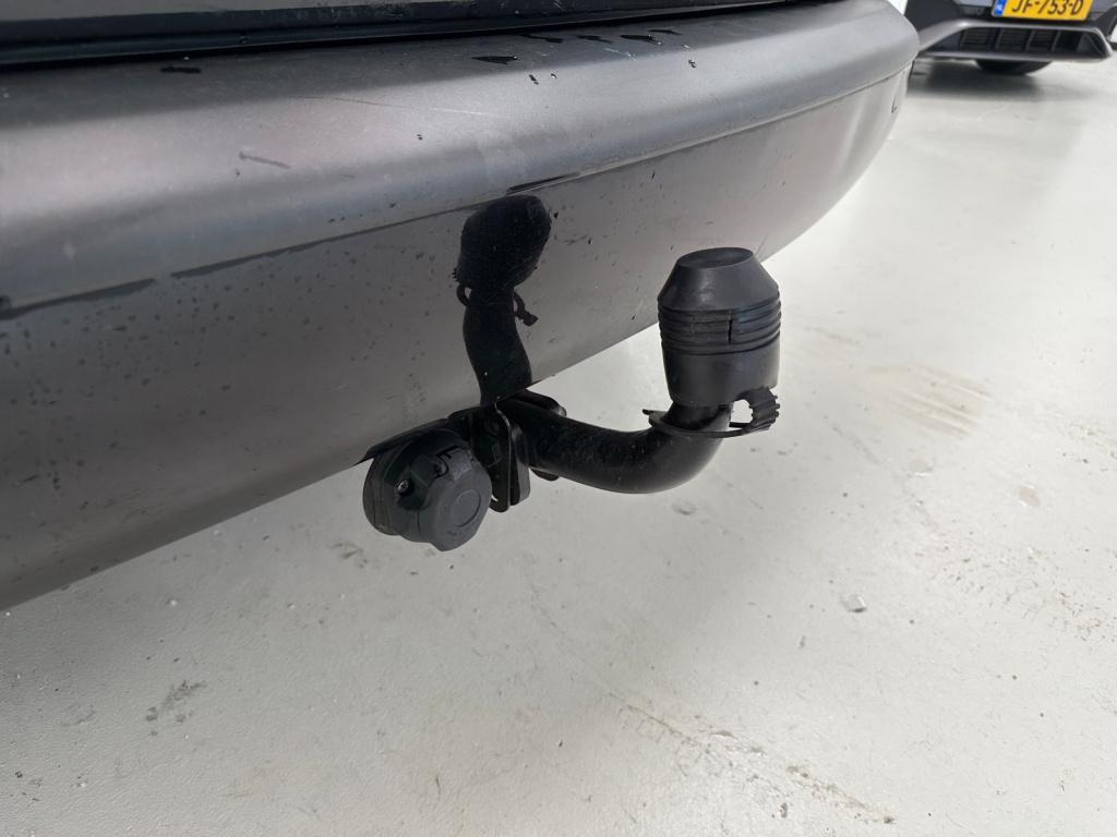 Volkswagen Caddy 1.2 tsi trendline | trekhaak | navigatie | 5 persoons |