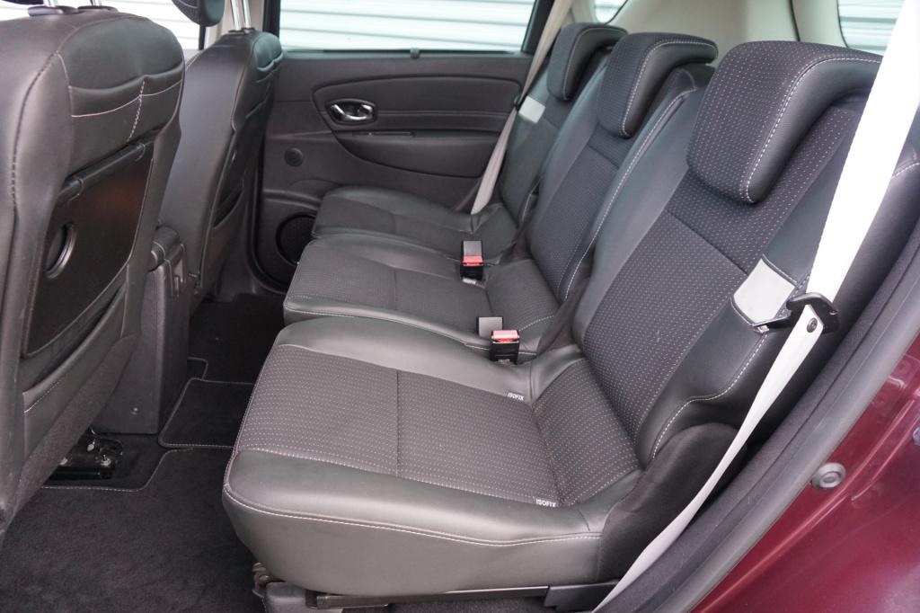 Renault Scenic 1.4 tce bose climate / navi / cruise / camera / parkeers. / 