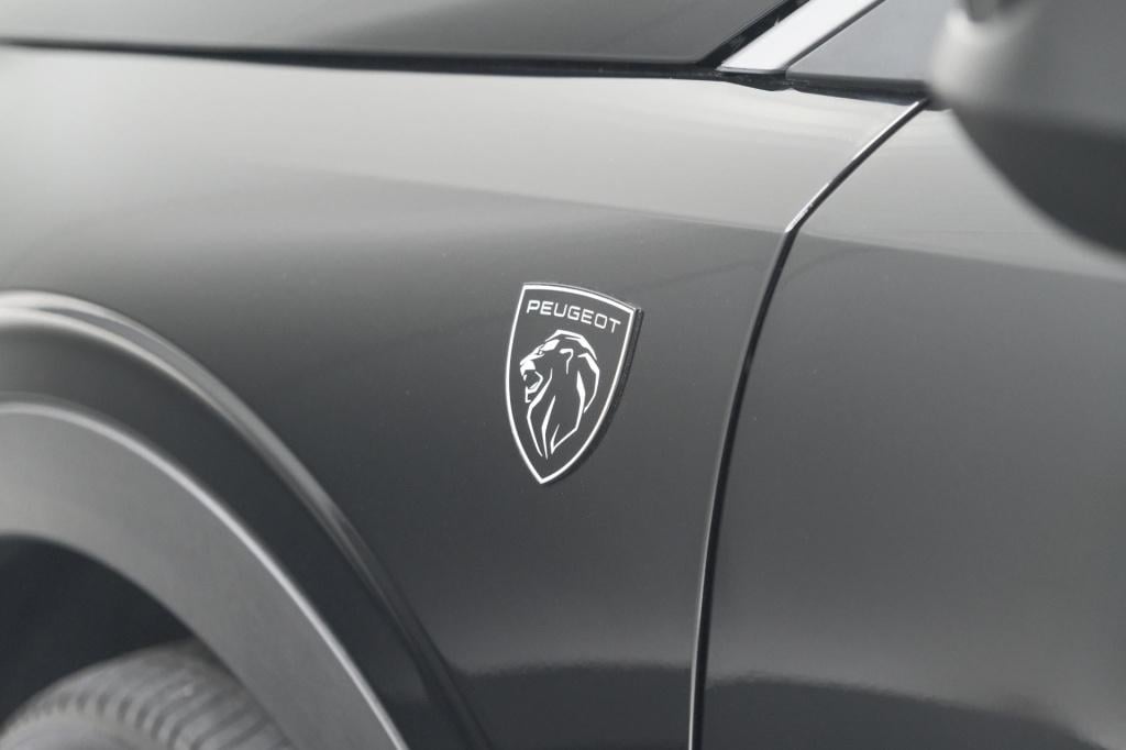 Peugeot 3008 1.2 hybrid 136 gt | camera | adaptieve cruise control | elektr