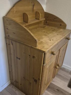 Babyledikant en kommode