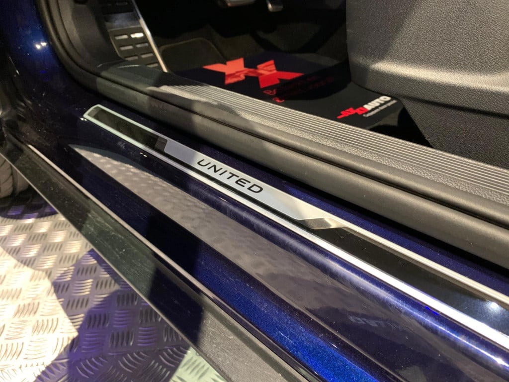 Volkswagen T-roc 1.5 tsi sport business r *led*app-connect*