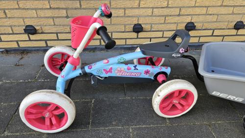 Skelter BERG Buzzy Bloom incl. aanhanger