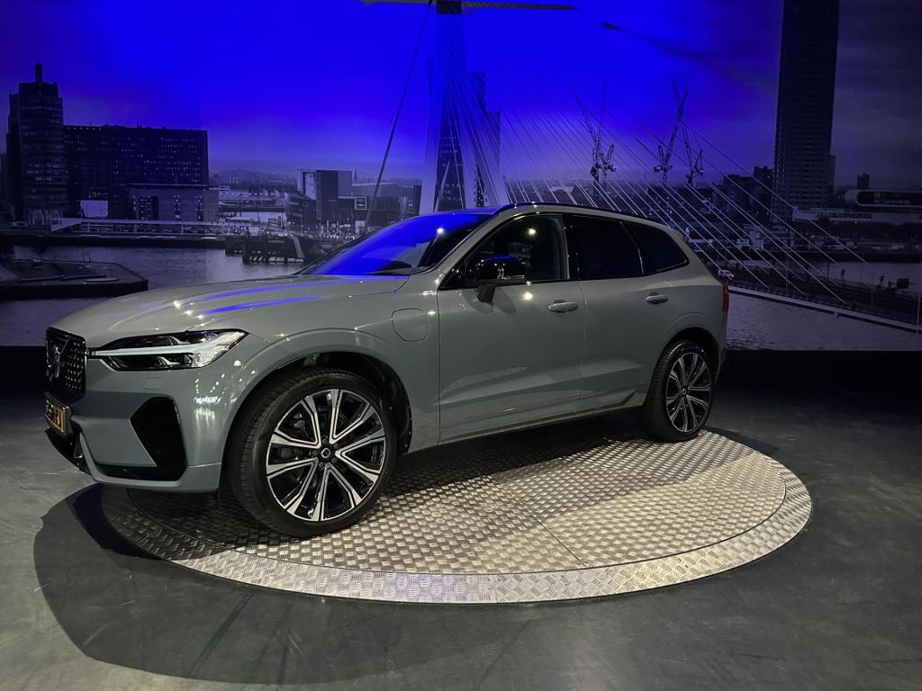 Volvo XC60 2.0 t6 plug-in hybrid awd inscription *pano*hud*memory*