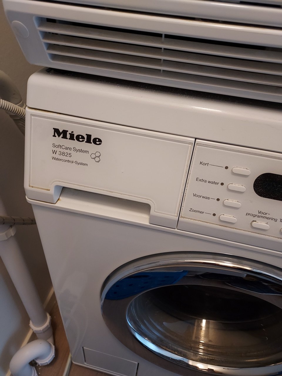 Miele wasmachine W3825 en droger T8423C