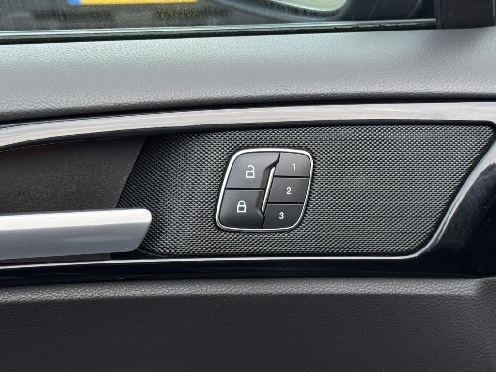 Ford Mondeo wagon 2.0 ivct hev st-line nl-auto, panoramadak + afneembare tr