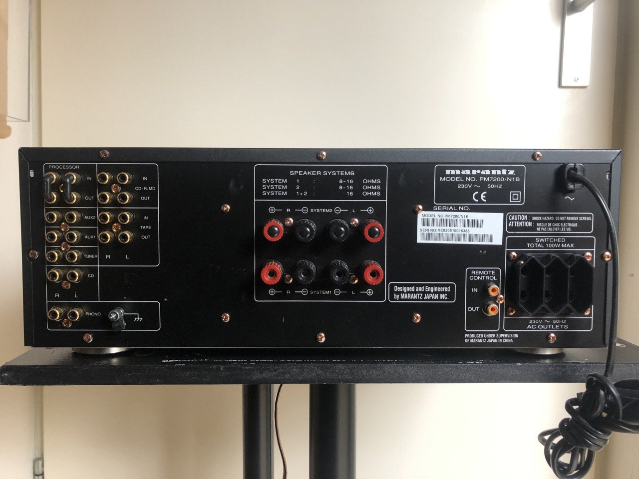 Versterker Marantz PM 7200.